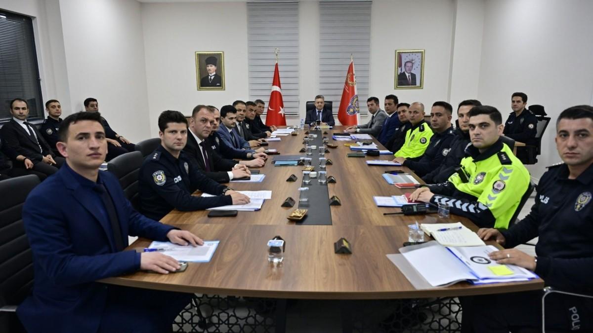 Adıyaman’da 4 aylık Asayiş ve Trafik Değerlendirme Toplantısı yapıldı