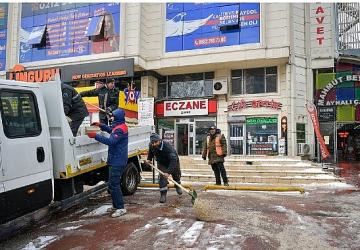Beylikdüzü Belediyesi Kar Yağışına Karşı Sahada