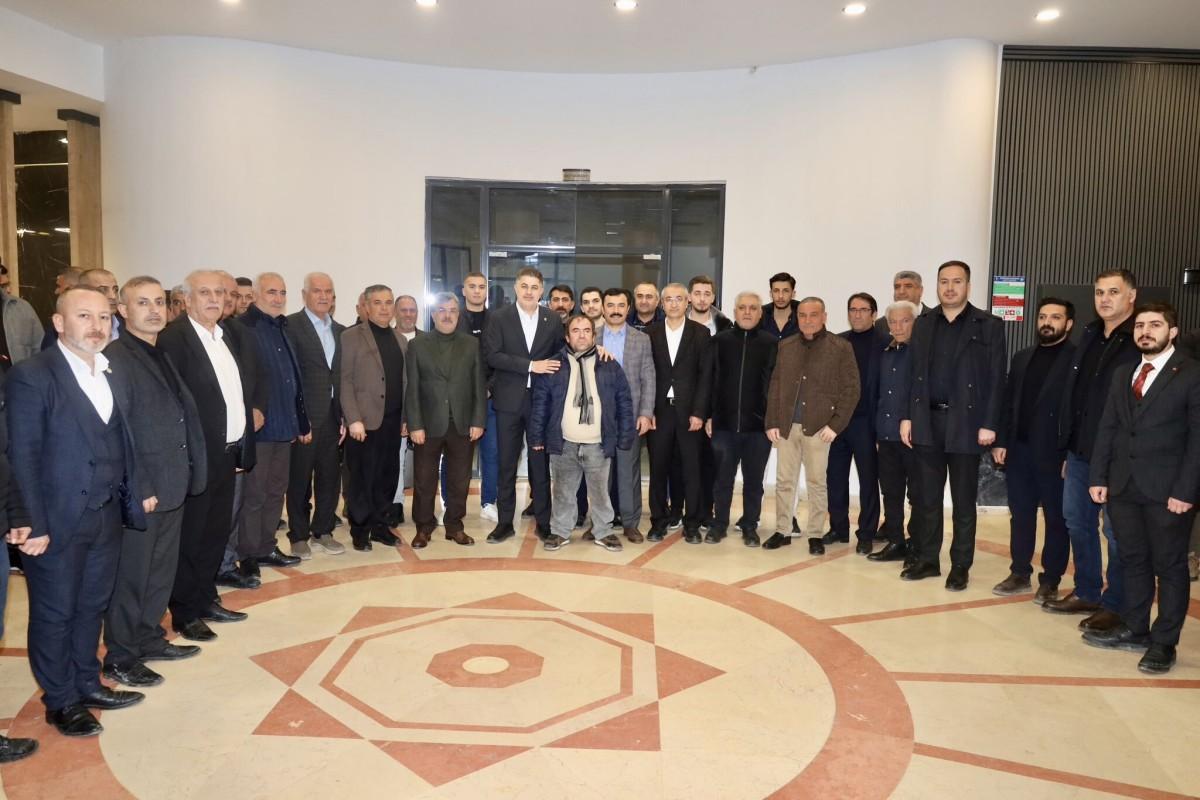 Kahta’da vatandaşlarla istişare toplantısı düzenlendi