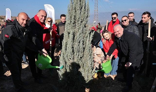 Menemen'de "İyi ki Doğdun Bebek Hatıra Ormanı" kuruldu