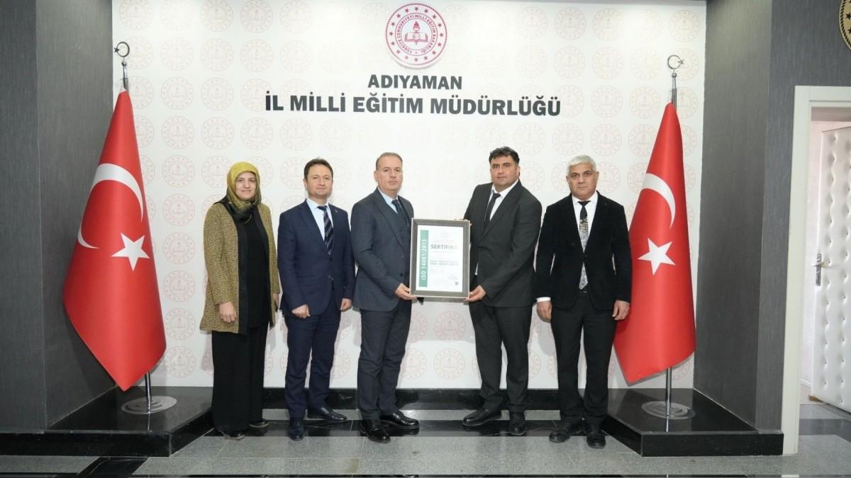 İl Millî Eğitim Müdürü Ali Tosun’dan Gölbaşı HEM’e ISO sertifikası