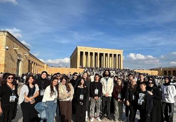 Küçükçekmece Belediyesi 400 Genci Anıtkabir'e Götürdü