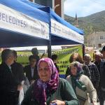 Başkan Çerçioğlu Ata Tohumlarından Yetiştirilen Binlerce Fideyi Karacasu ve Koçarlı'da Vatandaşlarla Buluşturdu