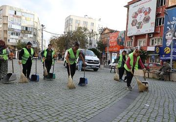 Edremit'te temizlikte 7/24 kesintisiz hizmet