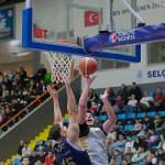 Büyükşehir Evinde Yenilgiyi Unuttu