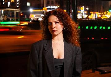 Hesaplaşma değil, bir kabulleniş: Nil Dönmez'den 'Tut Elimi' yayında!