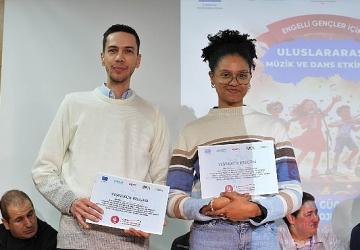 Keçiören'de 'Sese Güç Ver' Projesiyle Engeller Sanatla Aşıldı