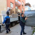 Buca Belediyesi'nden selden etkilenen ailelere eşya desteği