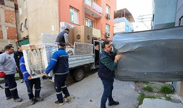 Buca Belediyesi'nden selden etkilenen ailelere eşya desteği