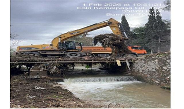 İzmir'de sağanak yağışa tam kadro anlık müdahale
