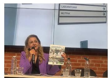 Başkan Ovalıoğlu'ndan Danimarka'ya 8 Mart çıkarması