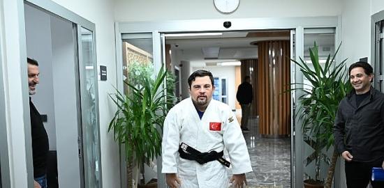 Başkan Kocaman'dan Kartepeli Yıldızlara Tam Destek