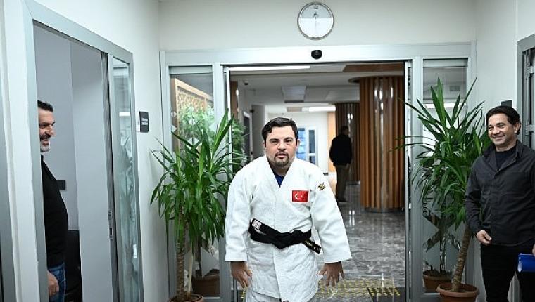 Başkan Kocaman'dan Kartepeli Yıldızlara Tam Destek