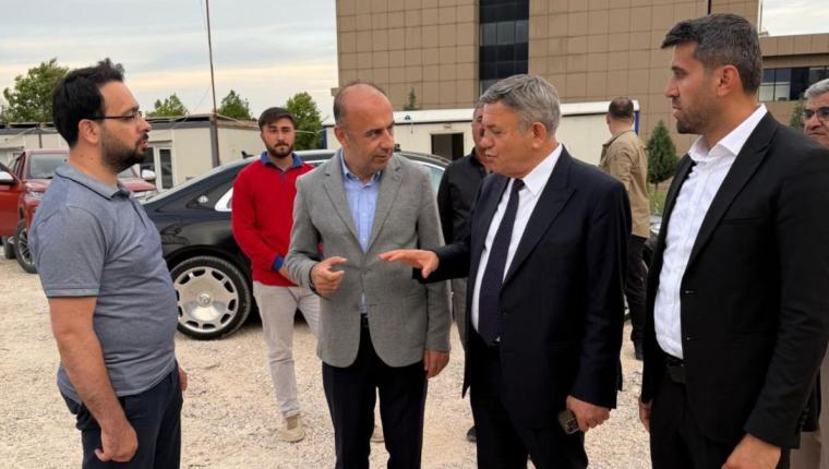 Erdemoğlu ADYÜ lojmanlarını inceledi: Eğitime destek vurgusu