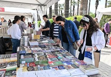 İZKİTAP öğrencilerin buluşma noktası oldu