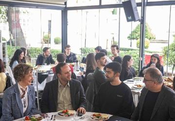 ÇYDD Bornova'da yeni üyelerle buluşma