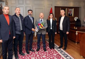 Vali Varol, muhasebe camiası temsilcileriyle bir araya geldi