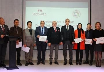 Gölbaşı ilçesinde öğretmenlere ‘yapay zekâ eğitimi’ sertifika töreni