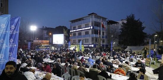 Başkan Çerçioğlu Her Gün Binlerce Vatandaşı İftar Sofralarında Buluşturmaya Devam Ediyor