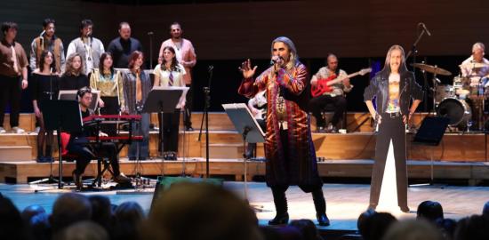 ‘Barış Manço şarkıları İzmir’de hep bir ağızdan söylendi’