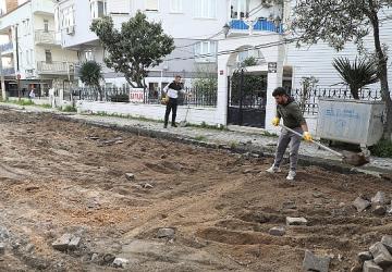 Edremit Belediyesi'nden İkizçay Mahallesi'nde yoğun yol mesaisi