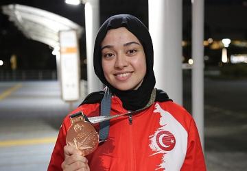 Esma Gökülü, İşitme Engelliler Olimpiyatlarında Bronz Madalya Alarak Ülkemizin Gururu Oldu