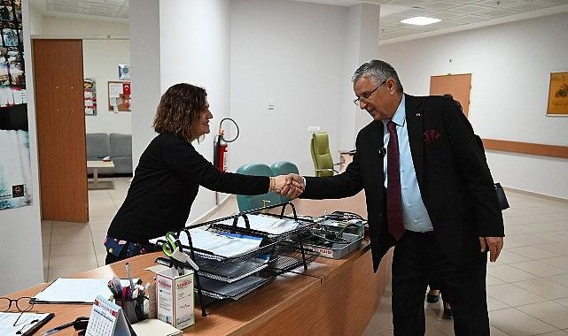 Başkan Topaloğlu'ndan yeni yıl akşamı hastane ziyaret