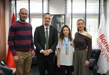 Şampiyonlar Bornova'dan