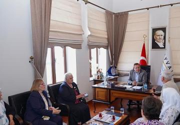 Srebrenitsa Anneleri Ayvalık'ta: “Acımızı unutmadık, unutturmayacağız"