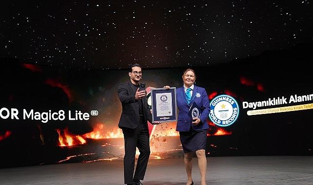 Dayanıklılığıyla Guinness Dünya Rekoru kıran HONOR Magic8 Lite Türkiye'de satışta