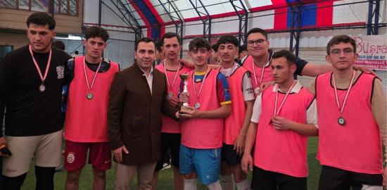Gölbaşı’nda okullar arası futbol turnuvası finali oynandı