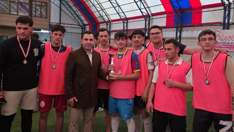 Gölbaşı’nda okullar arası futbol turnuvası finali oynandı