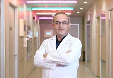 Bel ağrısı bel kaymasının belirtisi olabilir!