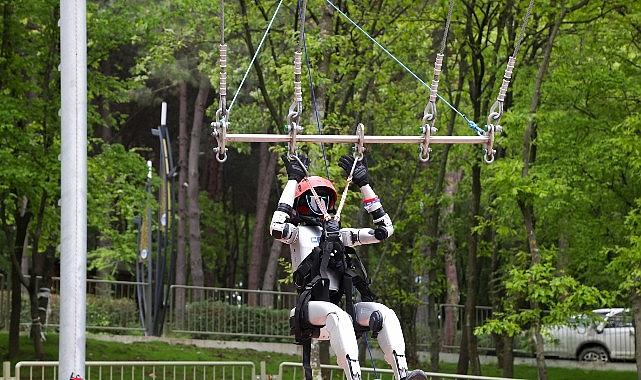 Türkiye'nin Nüfusa Kayıtlı İlk İnsansı Robotu Canik Macera Parkı'nda