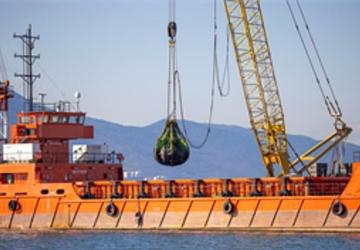 Körfez'den 1 milyon ton çamur çıkarıldı