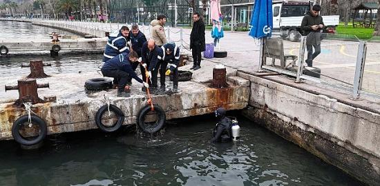 Körfez'de deniz dibi araç lastiğinden temizlendi