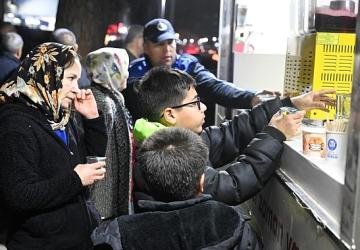 Regaip Kandili'nde Salihli'de Camilerde Kandil Simidi İkramı Yapıldı