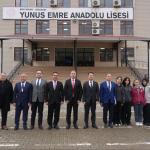 İl Millî Eğitim Müdürü Ali Tosun, Gölbaşı Yunus Emre Anadolu Lisesini Ziyaret Etti