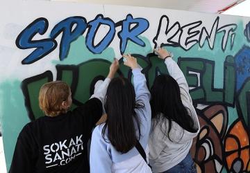 Gençlerden EnFest'e renkli dokunuş