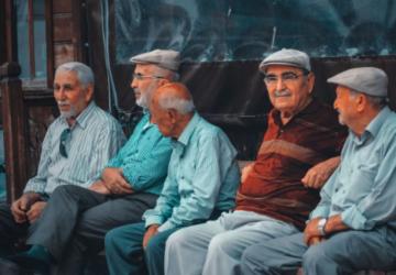 Emeklilik yaşı yükseliyor: 2024 sonrası işe başlayanlar daha geç emekli olacak