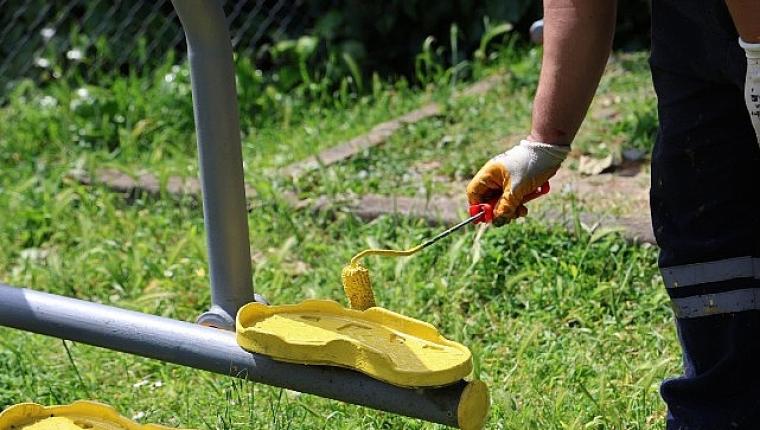 Kartepe'de Çocukların Park Keyfi Yenileniyor