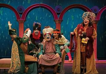 Osmanlı Bürokrasisine Müzikal Bir Eleştiri "Haramiler" Engin Alkan Yorumuyla Seyirciyle Buluşuyor