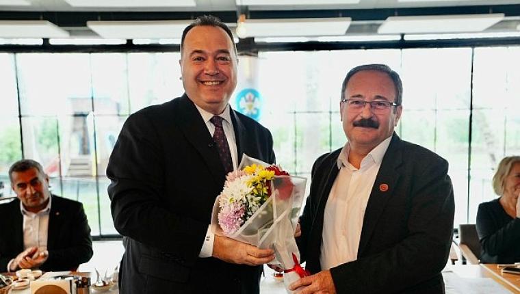 “Manisa'mızın Tüm İlçeleri Hak Ettiği Hizmetleri Alacak"