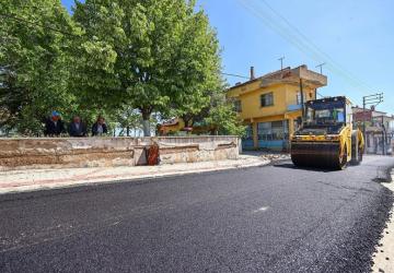 Denizli Büyükşehir’den Akkent’te Sıcak Asfalt Hamlesi