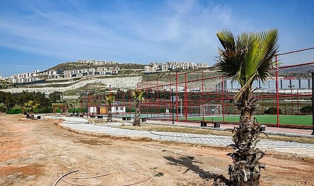 Bayraklı'da Ferdi Zeyrek Spor Kompleksi'nde Çalışmalar Sona Yaklaştı