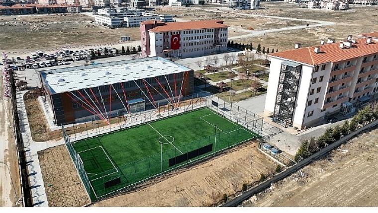 Selçuklu Fen Lisesi Kapalı Spor Salonu ve Suni Çim Saha'nın Resmi Açılışı Gerçekleştirildi
