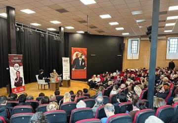 Gülten Dayıoğlu Bakırköylülerle Buluştu