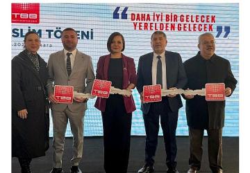 Karabağlar Belediyesi'ne Yeni İş Makinesi Desteği