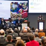 İzmir'de kooperatifçiliğe mercek tutuldu