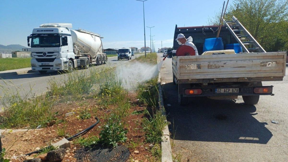 Adıyaman’da haşereye karşı yoğun ilaçlama mesaisi - Videolu Haber